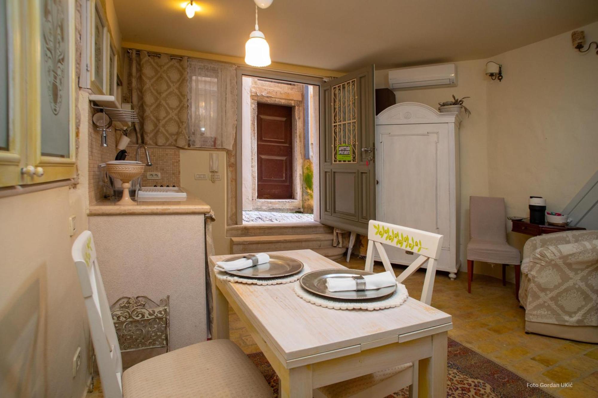 Studio Oratorio Rovinj Exteriör bild